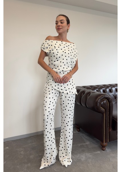 Asimetrik Puantiyeli Premium Takım- Ekru