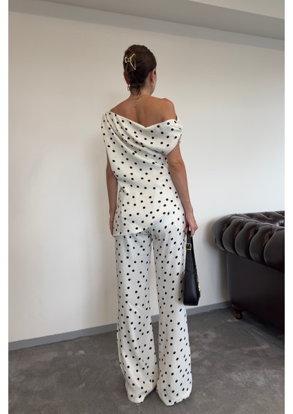 Asimetrik Puantiyeli Premium Takım- Ekru