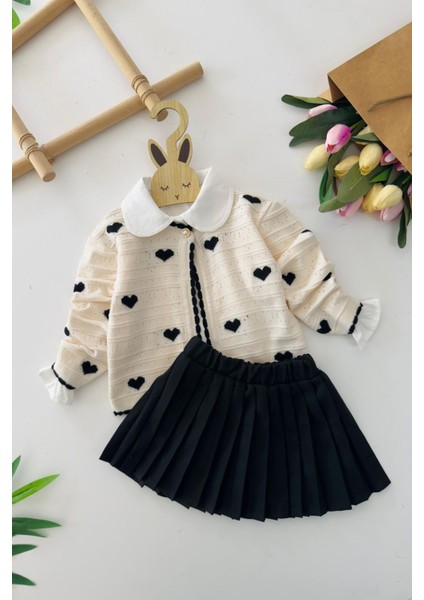 Kalp Desenli Triko Hırkalı Pileli Etekli 3 Lü Kız Takımı - Siyah
