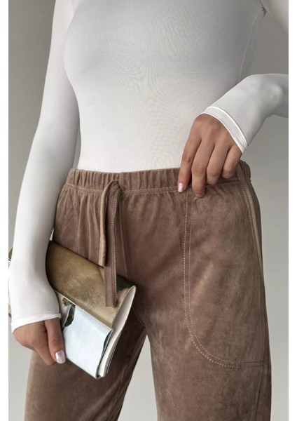 Kadın Bel ve Paça Lastikli Kadife Eşofman Altı P-00018733 fırsatları