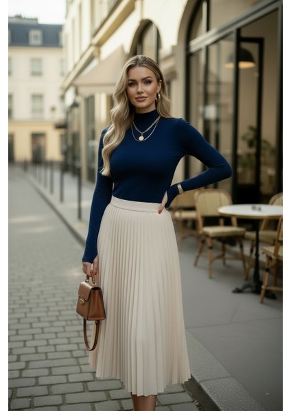 Parmak Geçmeli Kadın Body – Esnek Kumaş modelleri