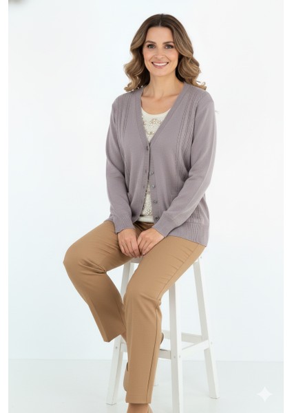 Kadın Kışlık Örgü Desenli Düğmeli Çift Cepli Uzun Kollu Normal Kesim Likralı Kardelen Dokuma Anne Hırka fiyatları