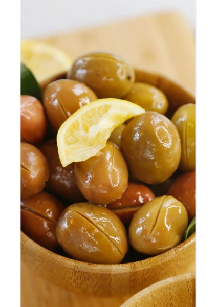 Osman Bey Zeytinyağı ve Zeytincilik Lüx Büyük Çizik Zeytin fiyatları