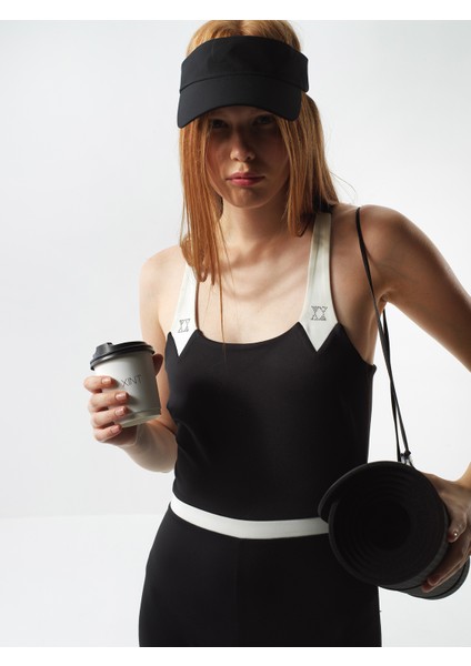 Kadın Siyah Esnek Dokulu Slim Fit Tulum fiyatları