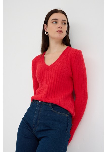 Kırmızı V Yaka Triko Kadın Kazak 2217 fiyatları