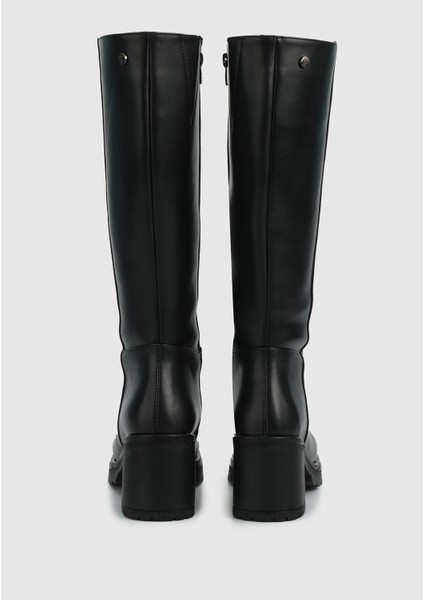 Siyah Kadın Bot fırsatları