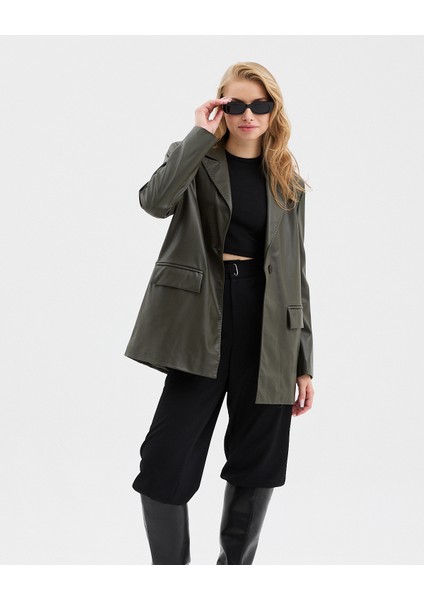 Kadın Suni Deri Mono Kapamalı Fletolu Cep Detaylı Ceket