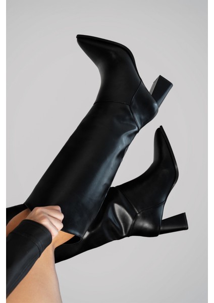 Kadın Sivri Burun Kalın Topuklu Fermuarsız Topuklu Çizme Tines Siyah