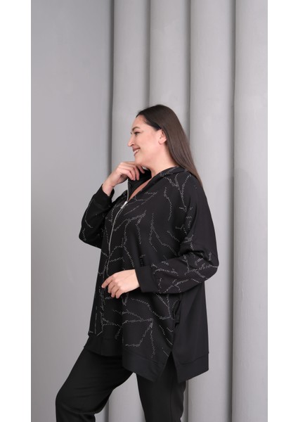 Kadın Büyük Beden Kapüşonlu Siyah Sweatshirt fırsatları