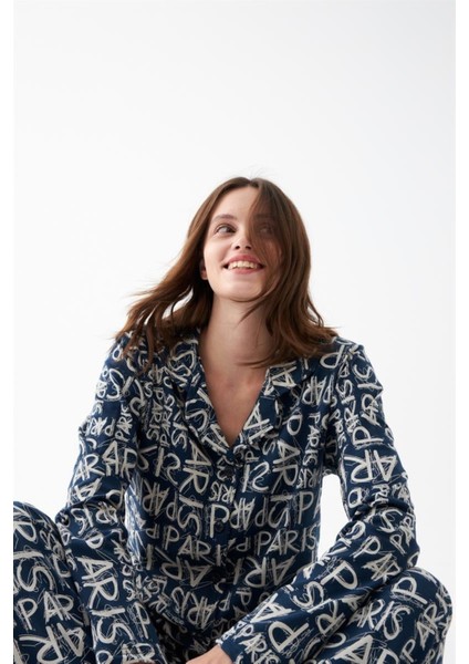 Kadın Lacivert Paris Yazı Desenli Düğmeli Pamuklu Pijama Takımı modelleri