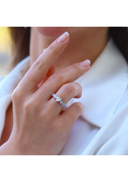 Kalp Zirkon Taşlı Gümüş Yüzük