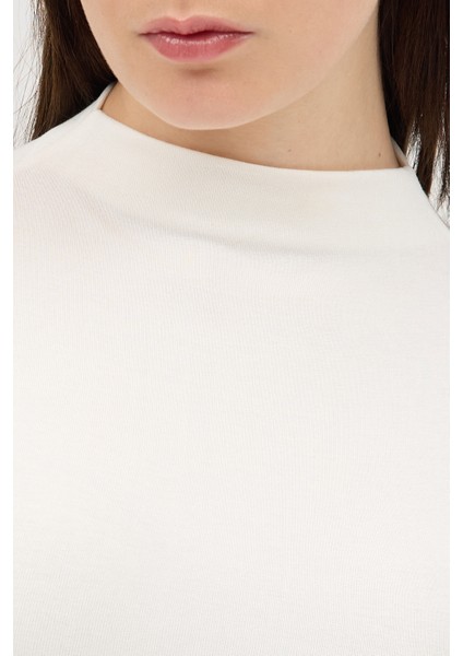 Ekru Dik Yaka Kısa Kol Body 8174A indirimleri