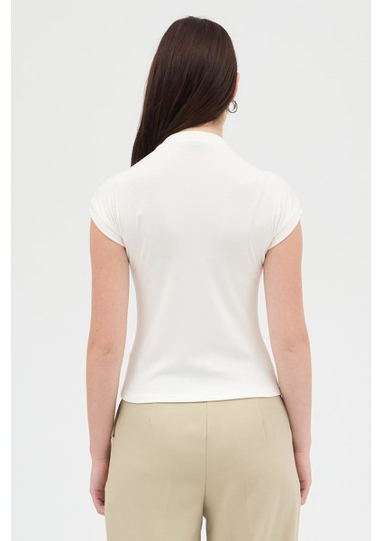 Ekru Dik Yaka Kısa Kol Body 8174A