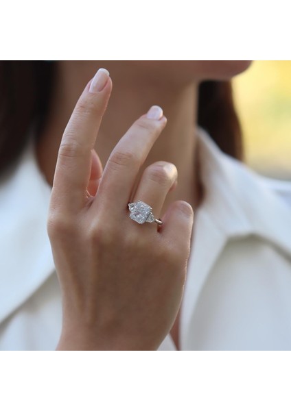 Prenses Iccecut Taşlı Gümüş Yüzük fiyatları