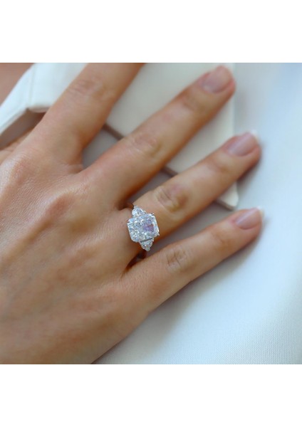 Prenses Iccecut Taşlı Gümüş Yüzük fırsatları