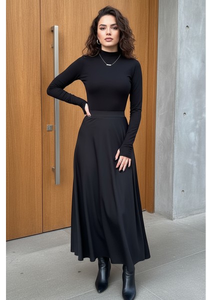 Parmak Geçmeli Kadın Body – Esnek Kumaş