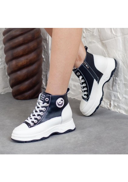 Guja 25K312-5 Kadın Hakiki Deri Gizli Dolgu Tabanlı Spor Bot