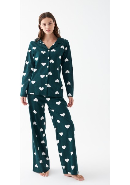 Kadın Zümrüt Yeşili Kalp Desenli Düğmeli Pamuklu Pijama Takımı indirimleri
