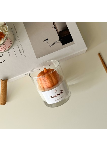 Tarçın Elma Kokulu Balkabağı Dekorlu El Yapımı Soya Mumu