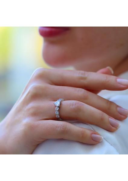 Kalp Zirkon Taşlı Gümüş Yüzük fiyatları