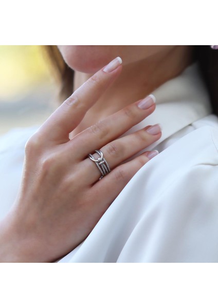 Taşlı Düğüm Gümüş Yüzük