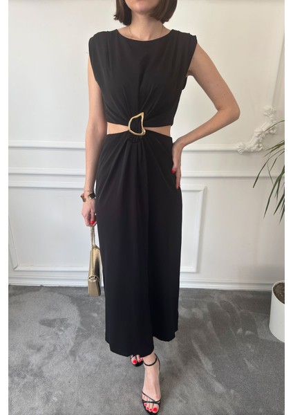 Açık Bel Detay Tokalı Elbise- Siyah