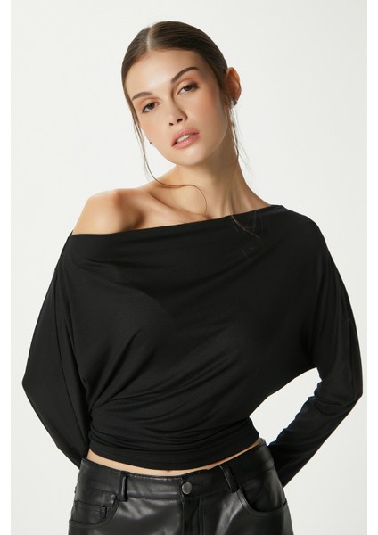 Kadın Grace Asimetrik Omuz Detay Siyah Bluz
