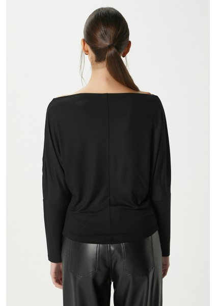 Kadın Grace Asimetrik Omuz Detay Siyah Bluz indirimleri