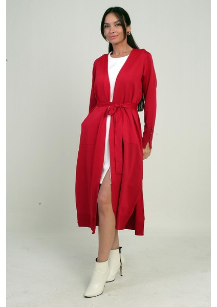 Kadın Kolları Düğme Detaylı Cepli Yanları Yırtmaaçlı Uzun Hırka modelleri