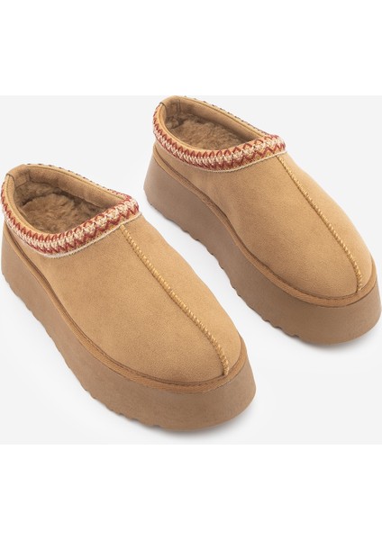 Kadın İçi Kürklü Kalın Taban Önü Kapalı Günlük Kışlık Terlik Furenta Taba Süet indirimleri