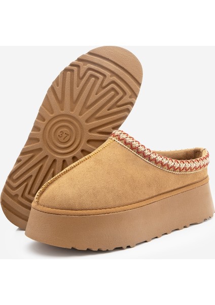 Kadın İçi Kürklü Kalın Taban Önü Kapalı Günlük Kışlık Terlik Furenta Taba Süet