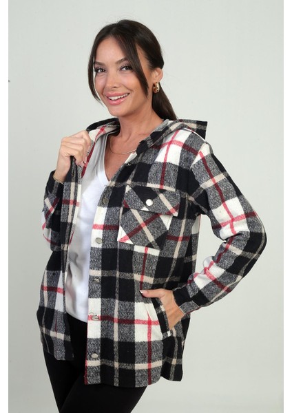 Kadın Kapüşonlu Ekose Desenli Metal Düğmeli Cepli Gömlek modelleri