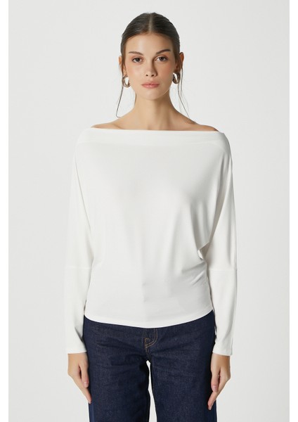 Kadın Grace Asimetrik Omuz Detay Ekru Bluz indirimleri