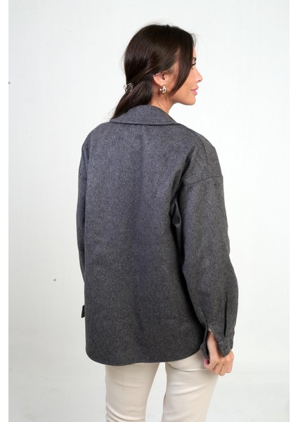 Kadın Önü Düğmeli Cepli Gömlek fırsatları