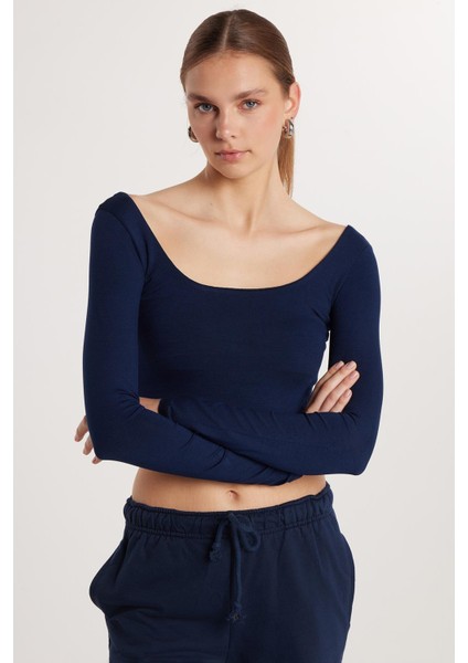 Kadın Slim Fit Dar Kesim Uzun Kollu Kayık Yaka Lacivert Bluz fırsatları