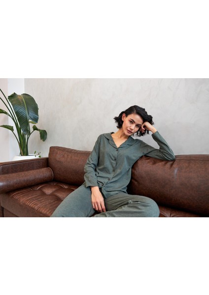 Kadın Haki Düğmeli Pamuklu Pijama Takımı