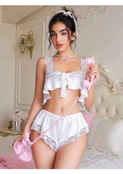 Beyaz Dantelli Saten Romantik Şortlu Pijama Takımı