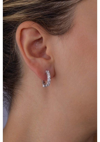 4 Tırnaklı Tek Sıra Halka Gümüş Küpe fiyatları