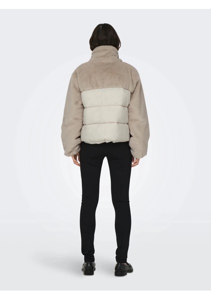 15292945 Kadin Mont - Krem modelleri