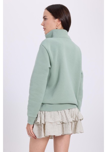 Kadın Relax Fit Rahat Kesim Pamuklu Içi Polarlı Yarım Fermuarlı Yeşil Dik Yaka Sweatshirt