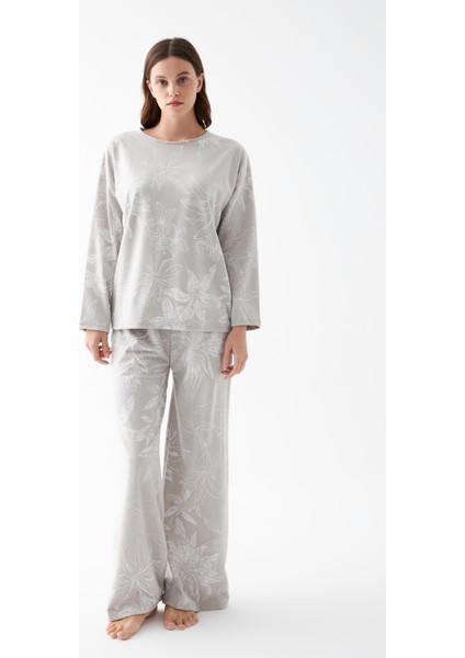Kadın Oversize Gri Çiçek Desenli Pamuklu Kalın Pijama Takımı modelleri