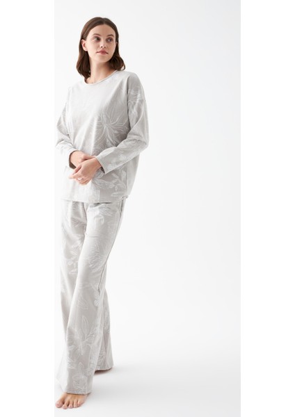 Kadın Oversize Gri Çiçek Desenli Pamuklu Kalın Pijama Takımı indirimleri