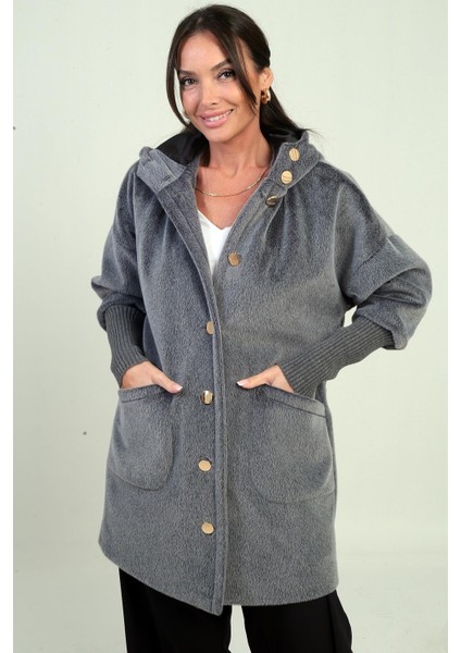 Kadın Kapüşonlu Önü Düğmeli Astarlı Kolları Ribanalı Angora Kaban fırsatları