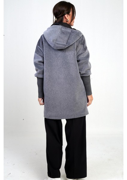 Kadın Kapüşonlu Önü Düğmeli Astarlı Kolları Ribanalı Angora Kaban indirimleri