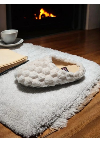 Yumuşak Ses Yapmayan Taban Peluş Yumuşacık Ev Terlik modelleri