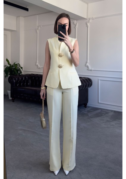 Gold Düğmeli Yelekli Tasarım Takım- Sarı