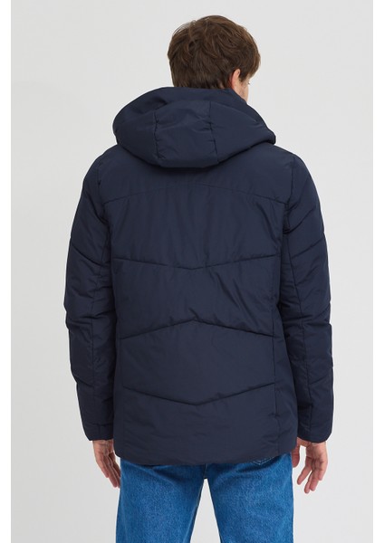 Erkek Kapuşonlu Mont 950 fırsatları