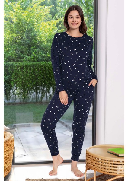 Kadın Yıldız Desen Uzun Kol Pijama Takımı 240928 Lacivert fırsatları