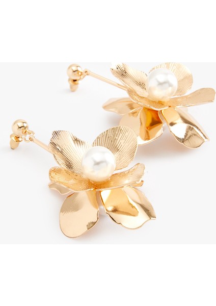 Inci Detaylı Büyük Boy Sallantılı Çelik Çiçek Küpe modelleri