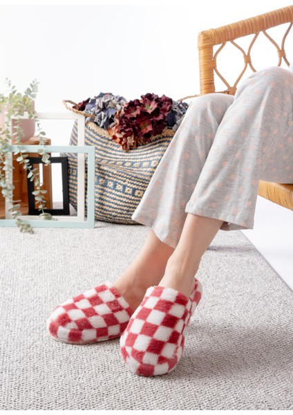 Sessiz Taban Kadın Terlik Kapalı Ev Terliği modelleri